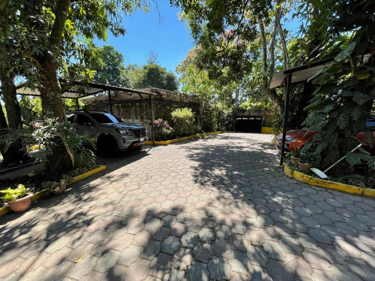 Villa Las Flores San Salvador Exteriör bild