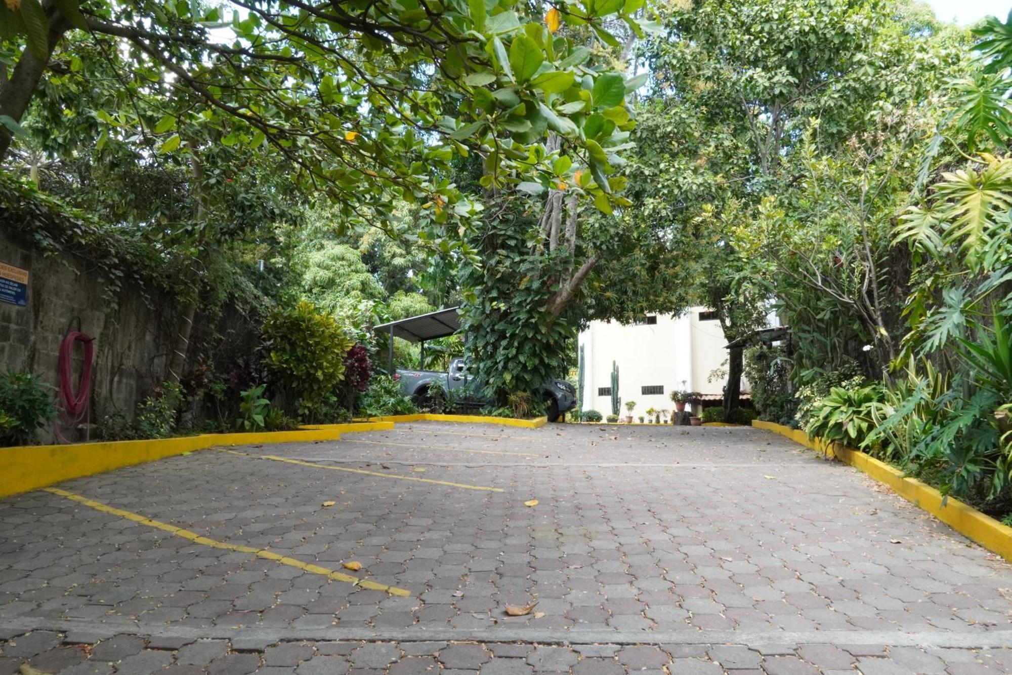 Villa Las Flores San Salvador Exteriör bild